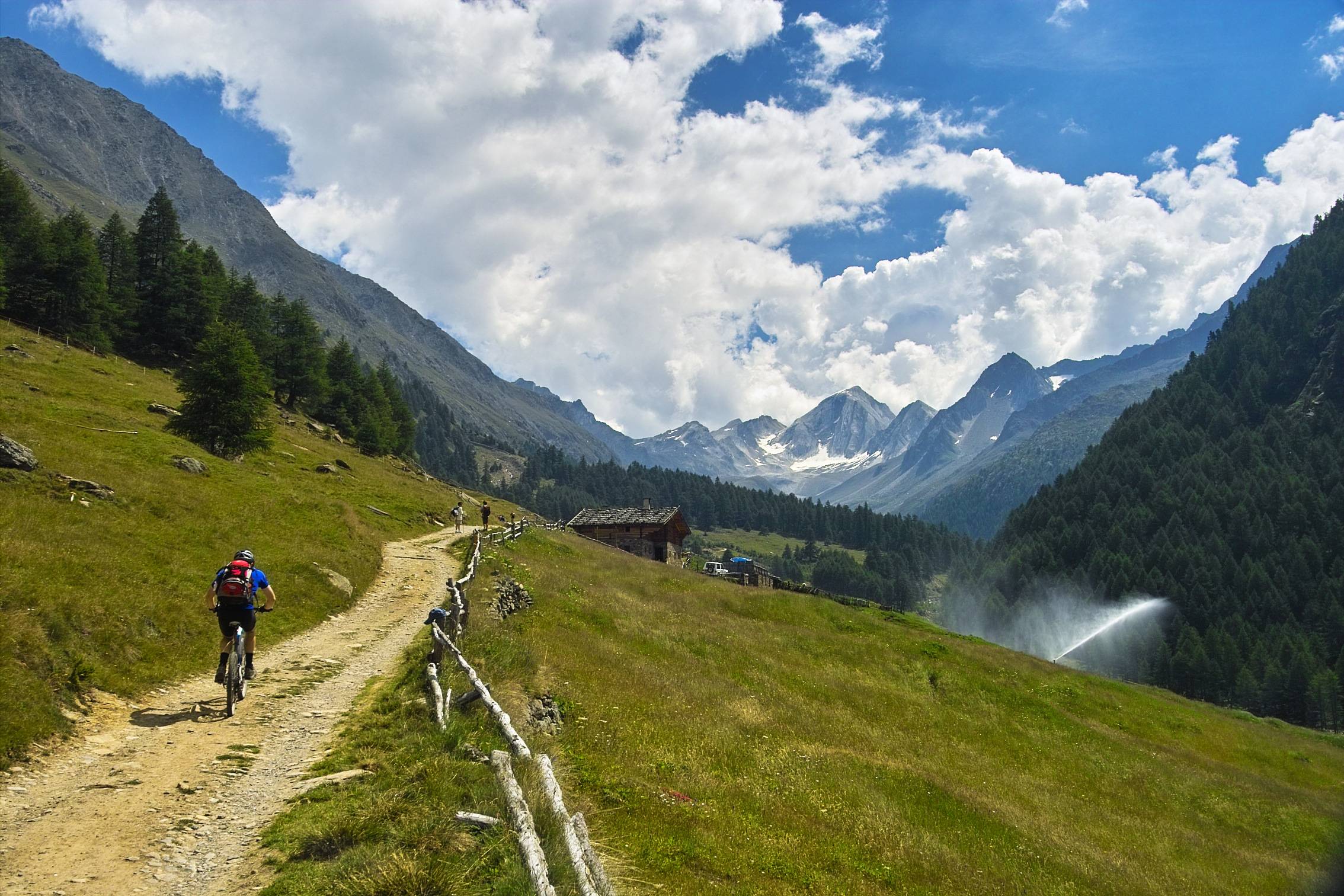 Schnals Valley towards the Eisjchl