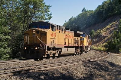 UP6689_Blue_Canyon.jpg