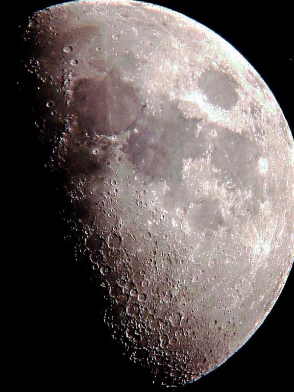 Moon.jpg