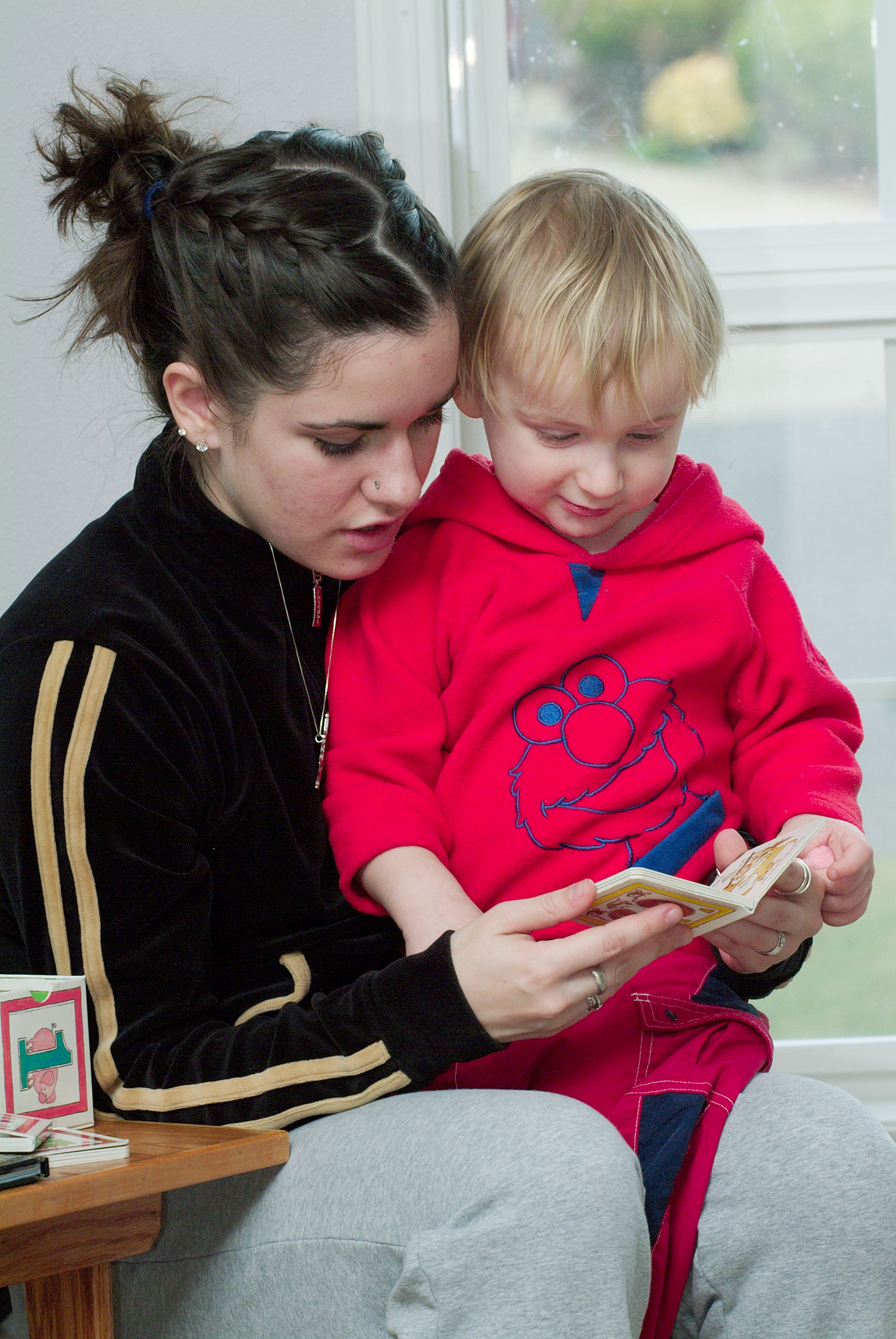 DSCF2427_Feb13_Jenni_reads.jpg