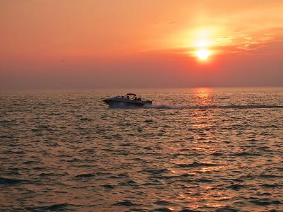 Sunset at Port Dalhousie Ontario 004.jpg