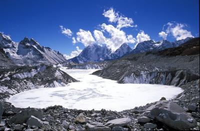 v3/65/568365/3/44917765.KhumbuGlacierLake.jpg