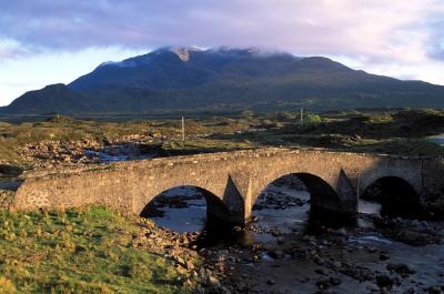 Isle of Skye: old bridge