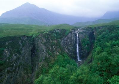 Isle of Skye: waterfall
