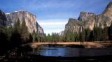 Yosemite NP: Gates of the Valley view