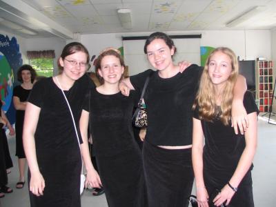 Andrea, Ari, Abby, Bonnie.JPG