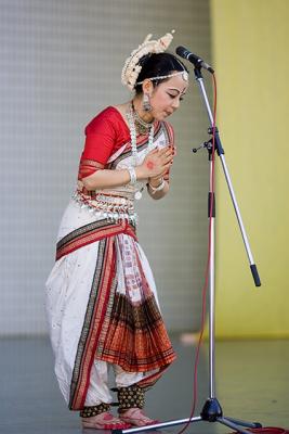 KY1U4965_indian-dance-.jpg