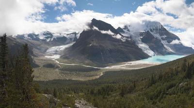 Mount Robson from Mumm basin