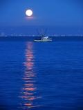 Moon-on-the-Bay