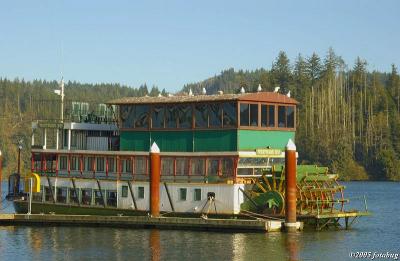 Old paddle wheeler at Florence