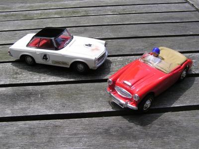 Mercedes 250L and Austin Healey 3000