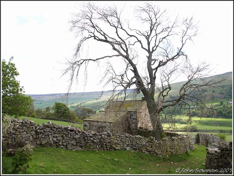 GREEN ROAD AND PEAR HOUSE GUNNERSIDE