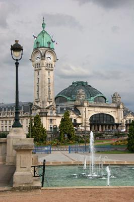 La gare et le Champ de Juillet