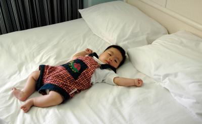 Baby's 1st Hotel Bed
