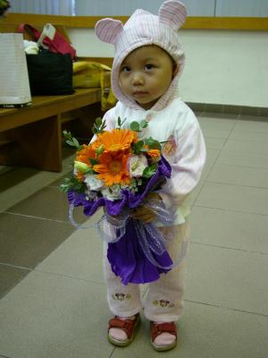 Flower Girl (25-9-2005)