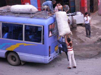 China: Loading the bus.jpg