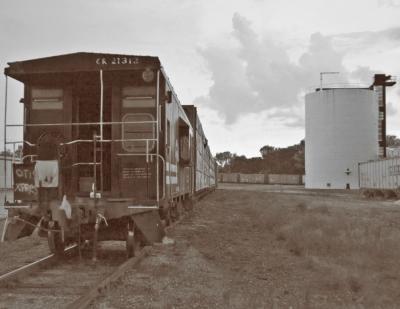 B&W Train in sepia 01