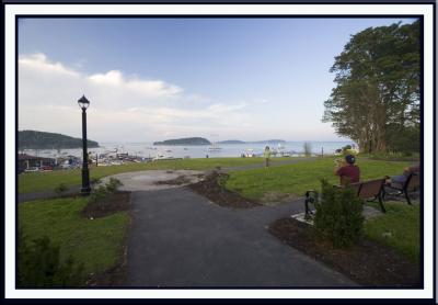 ...walk into Bar Harbor for dinner and to check out the Habba.