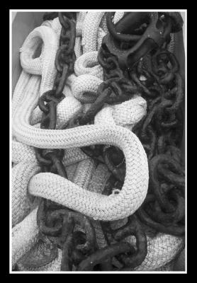 Nautical Ropes and Chains on Zwicker