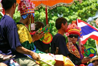 parade 1-Si Satchanalai
