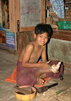 young craftman 2-Mandalay.jpg