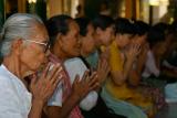 older women-Shwedagon.jpg