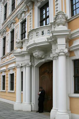 Portal am Mittelbau des Taschenbergpalais