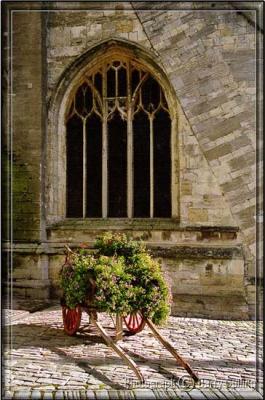 v3/69/502269/3/40267649.Cirencesterwithflowercart.jpg