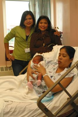v3/70/279570/3/50698347.mommyMelindaandtitaElisa.jpg