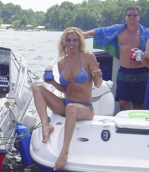 Lake Norman Boating Event Photos hot women
