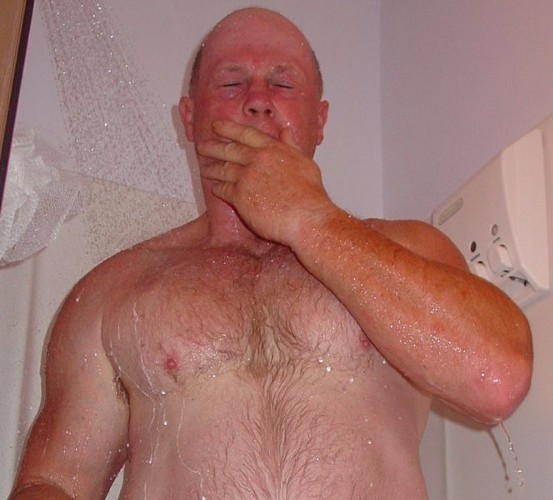 daddy bear daddies rinsing off face in shower