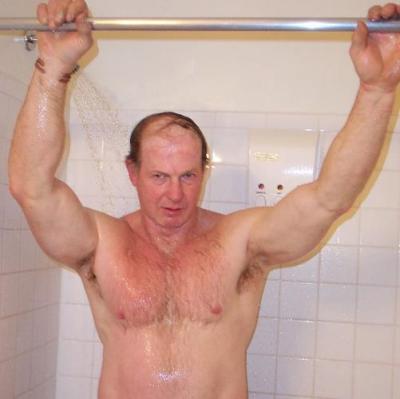 irish dad shower armsup wet.jpg