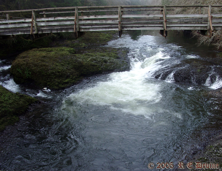 Rainbow Falls 02