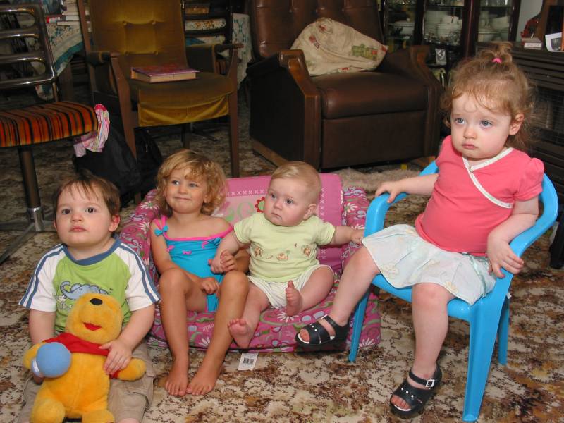 Lachlan, Gabrielle, Bethany  + Molly