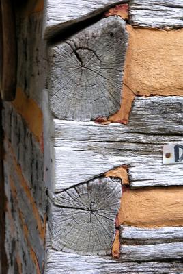 Log cabin detail