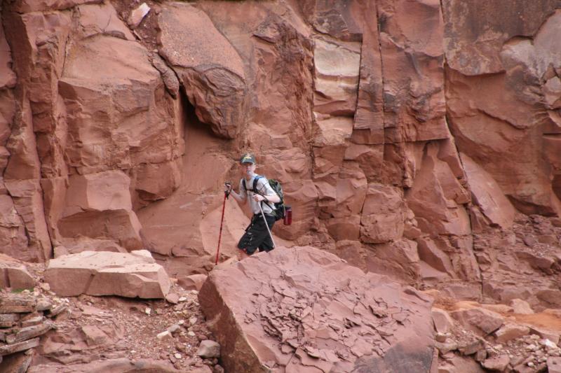 inside G canyon 056.jpg