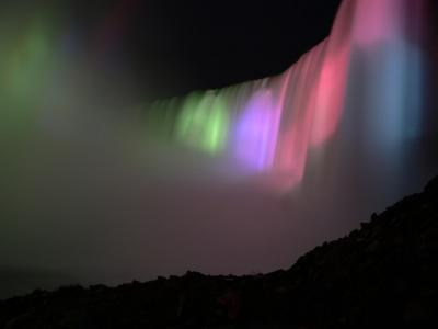 NiagaraFallsNight2.jpg