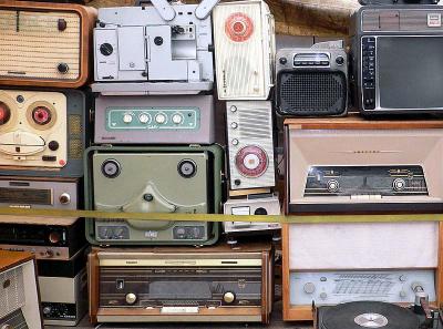 Old Radios in Street Fair