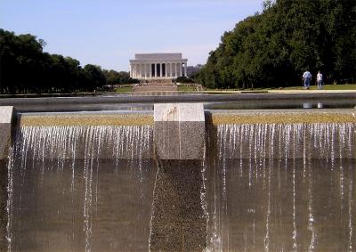 WW2 Memorial looking west