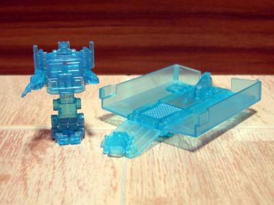 Prototype Clear Blue Optimus Prime Cab & Trailer - Robot Mode