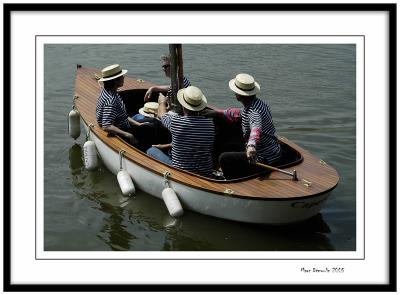 Enghien les Bains, 4 in a boat