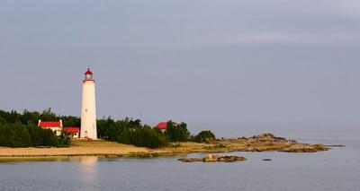 Cove Island Lighthouse 13828