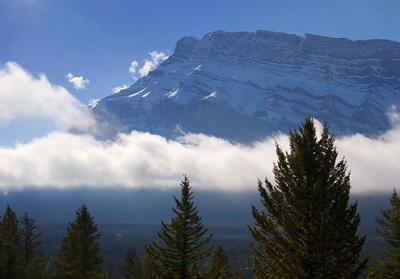 Mountain in the Clouds 17615