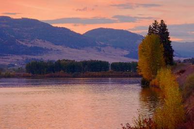 Red Dawn at Duck Lake 20051010