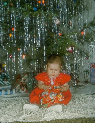 Elizabeth - First Christmas - at Grandpa & Grandma Lambert's Home in Missouri