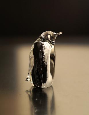 v3/76/125876/3/48701450.PICT0381GlassPenguin.jpg