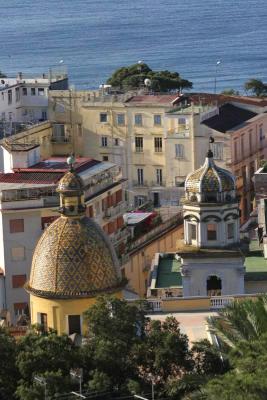 morning light in napoli