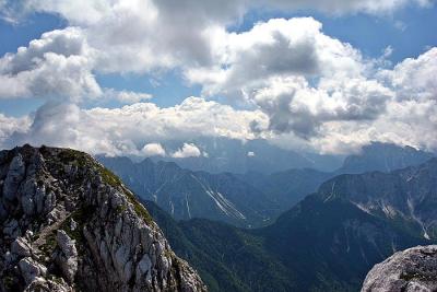 Hunter peak, 2070m, the view