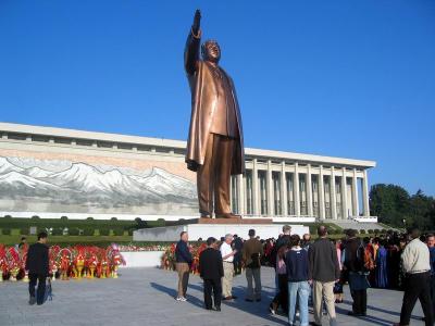 The statue of Kim Il Sung.  NK people pay their respects here.