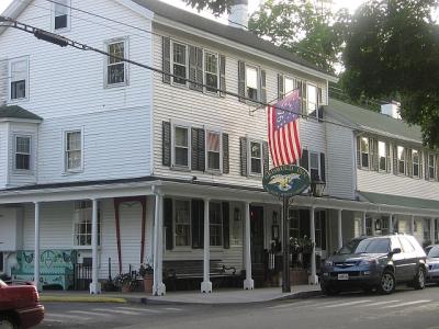 griswold inn.jpg